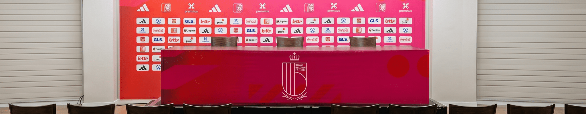 Spelerstunnel en branding Rode Duivels — Cegeka Arena